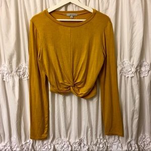 Gaze Front Knot Crop Top **make me an offer**